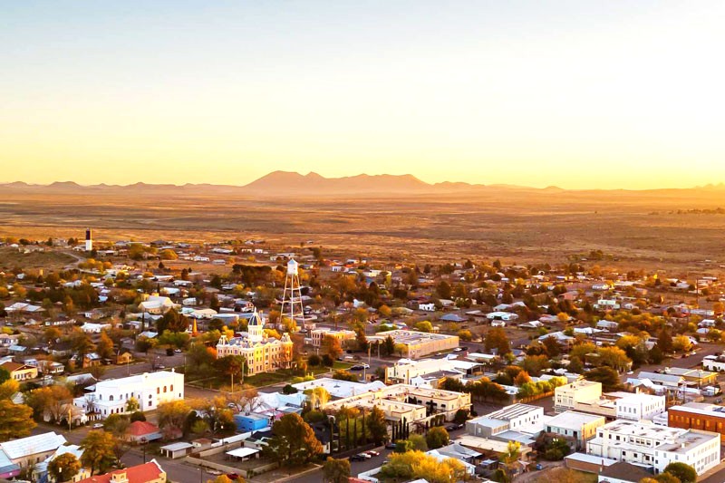 Marfa, Texas: Bí ẩn miền viễn Tây.