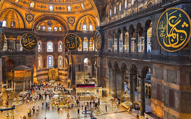 Kiến trúc Hagia Sophia. (Ảnh: hagia-sophia-tickets)