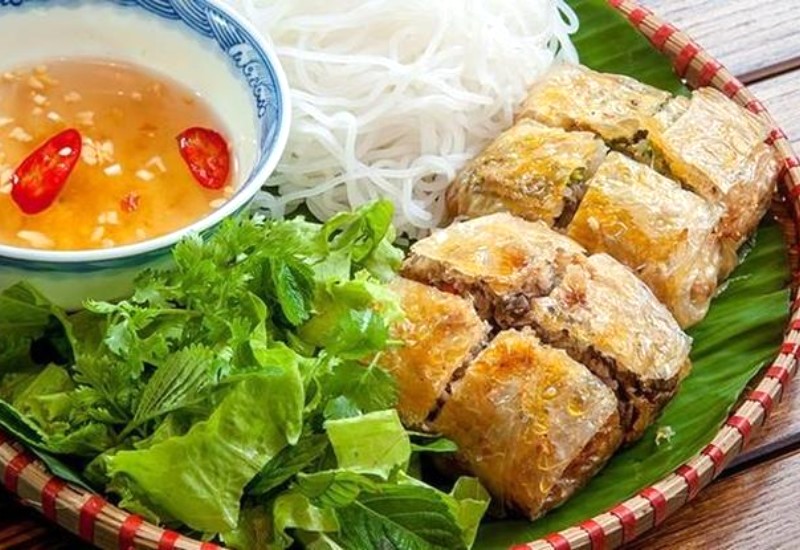 Nem cua bể giòn rụm, nhân đậm vị (Ảnh: nhatrangbay)