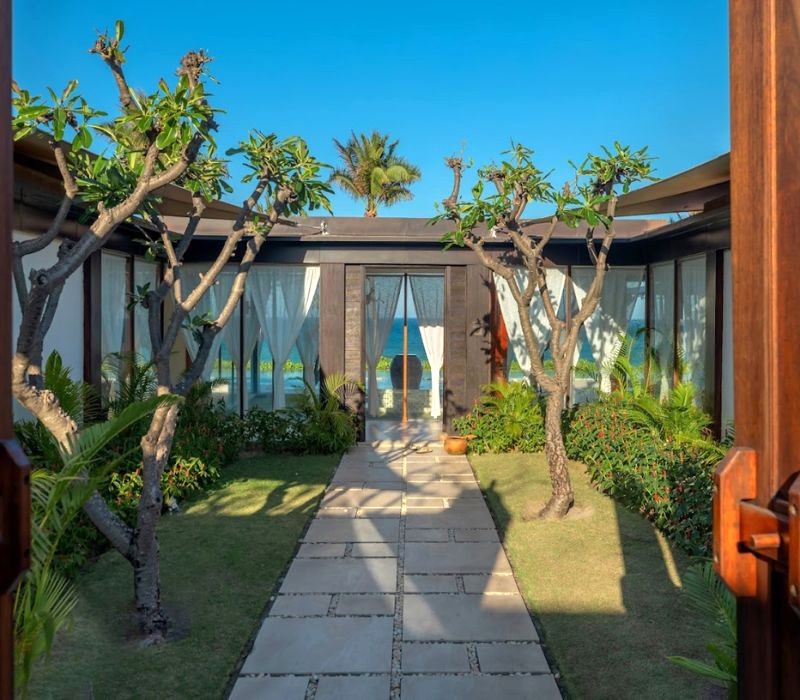 Bãi biển thơ mộng, Fusion Resort Cam Ranh.