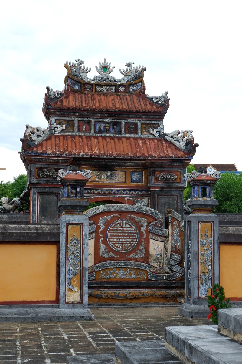 Lăng Dục Đức (An Lăng) rộng 6ha, bao gồm nhiều hạng mục quan trọng. (Ảnh: Journeys in Hue)