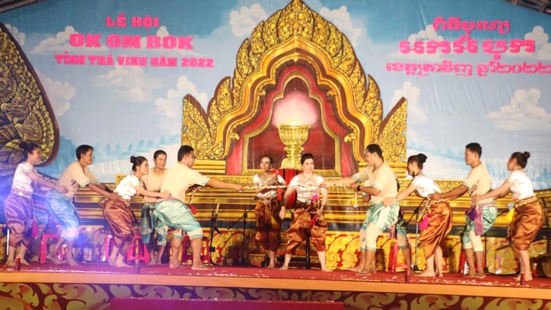 Lễ hội Khmer, nét đẹp văn hóa truyền thống được lưu giữ qua nhiều thế kỷ. (Ảnh: Báo Nhân Dân)