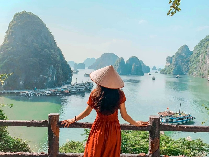 Vịnh Hạ Long, di sản thế giới UNESCO, là niềm tự hào của người dân Quảng Ninh. (Ảnh: Savoir Aimer)