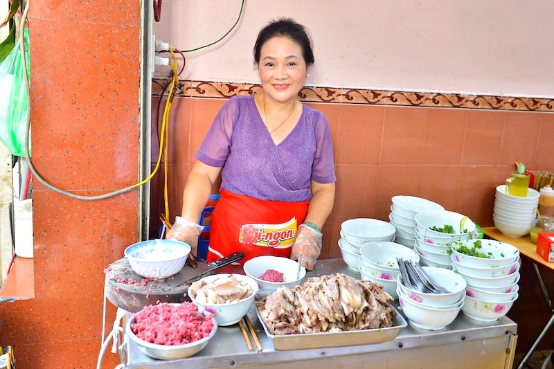 Hơn 3 thế hệ, quán vẫn giữ nguyên hương vị truyền thống. (Ảnh: Thanh Niên)