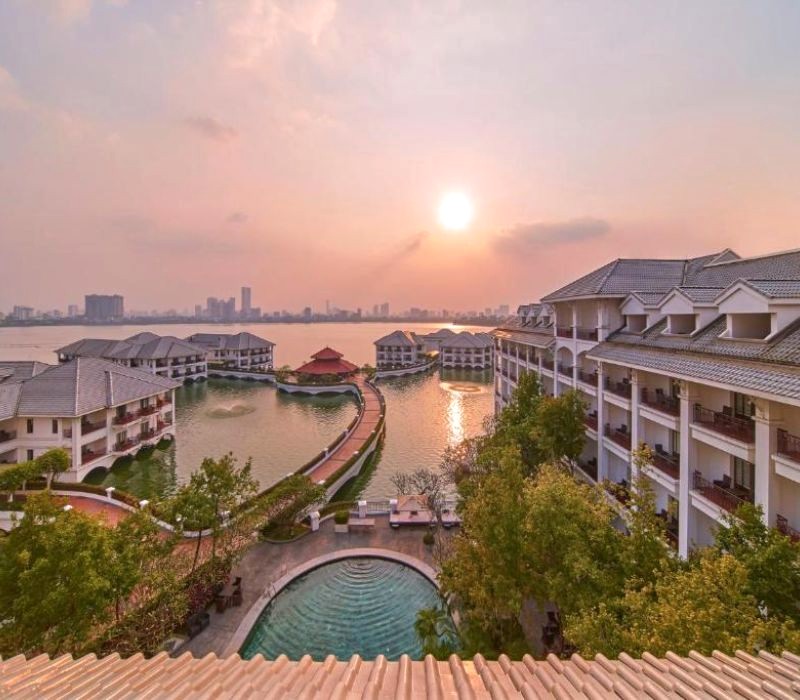 Khách sạn InterContinental Hanoi Westlake là một trong những khách sạn cao cấp nhất. (Ảnh: Booking)