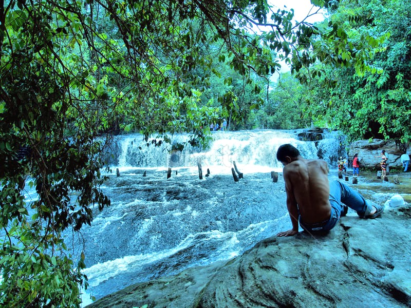 Chup Preah: Thung lũng thơ mộng với dòng suối uốn lượn. (Ảnh: Cal Brown)