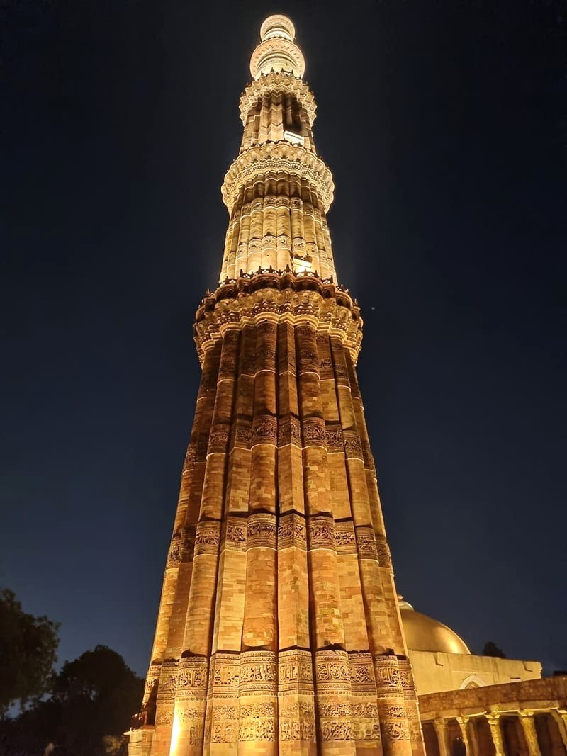 Qutub Minar, được xây dựng bởi người cai trị Hồi giáo đầu tiên ở Delhi. (Ảnh: MD SIMON HAQUE)