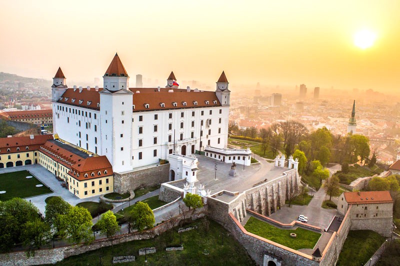 Lâu đài Bratislava: Toàn cảnh thành phố. (visitbratislava)