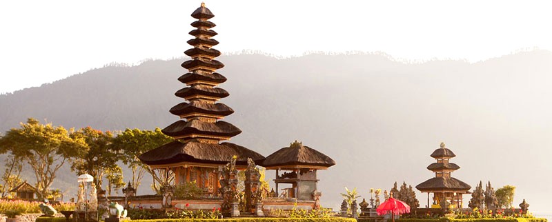 Đền Ulun Danu, lịch sử hàng trăm năm (Ảnh: indonesia.travel)