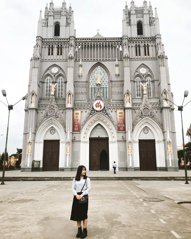 Vương cung Thánh đường Phú Nhai đã được trùng tu nhiều lần để có hình dáng như hiện nay. (Nguồn: tinconggiao.net)