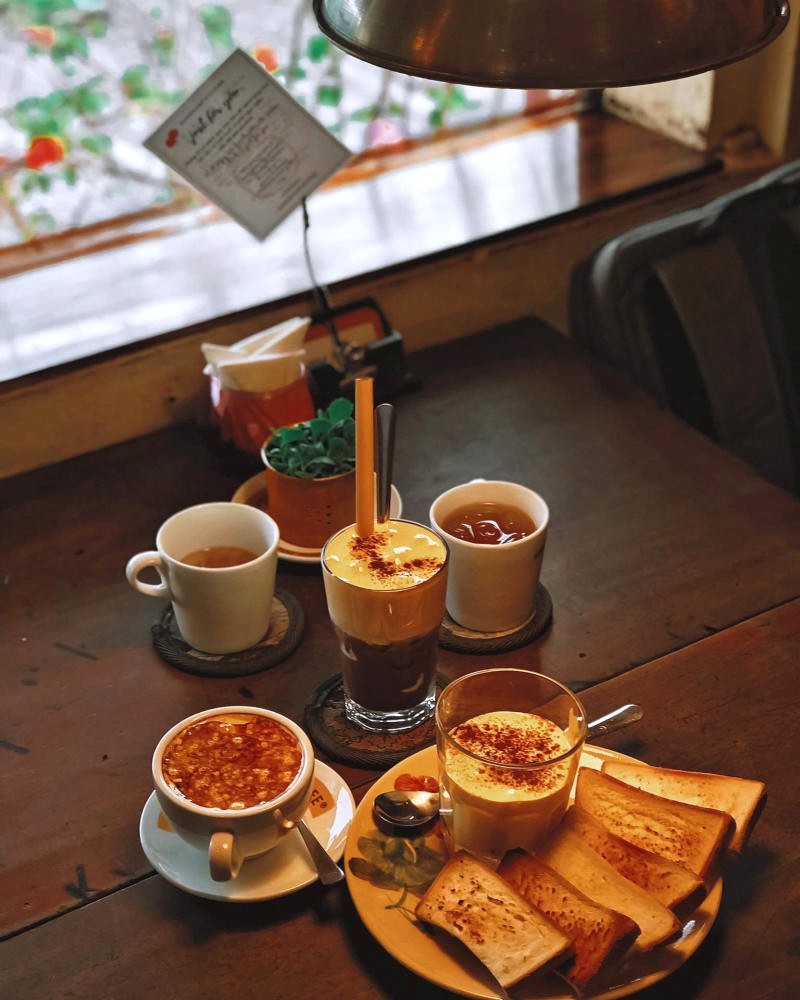 Little Hanoi Egg Coffee: Góc Hà Nội thân thương giữa lòng Sài Gòn.