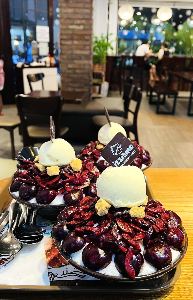 Izzibing Snow Kem Tuyết: Bingsu đa dạng.