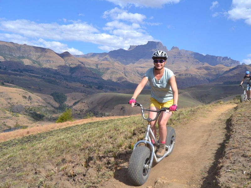 Khám phá Drakensberg bằng scooter, trải nghiệm độc đáo không thể bỏ lỡ! (Ảnh: Tripadvisor)