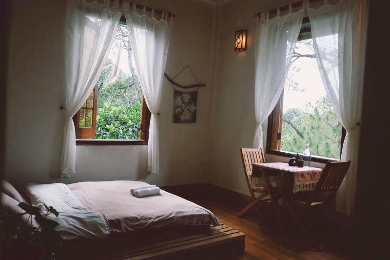 Sum Villa Homestay Măng Đen: Dịch vụ chu đáo, tận tâm. (Ảnh: Mytour)