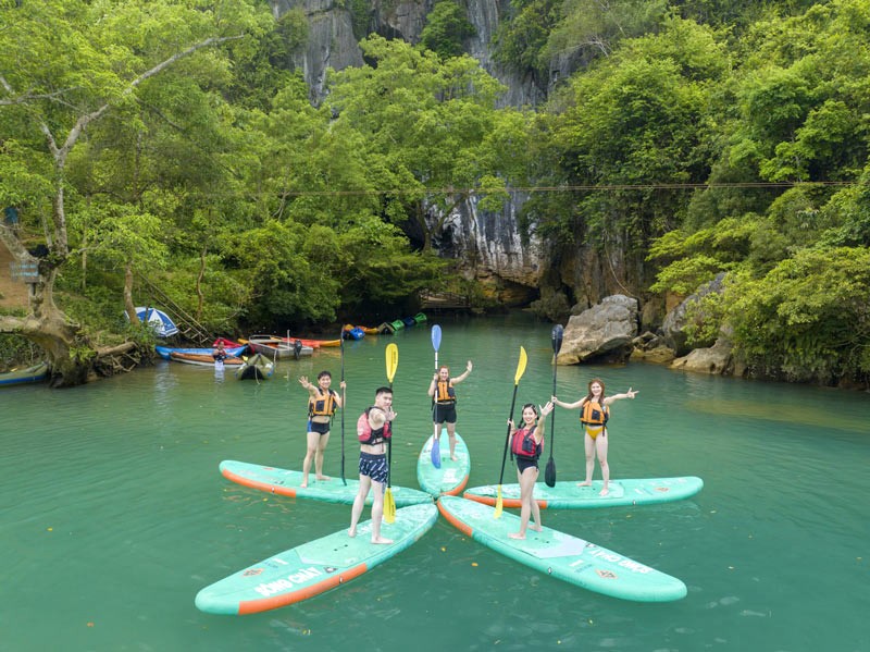 Phong Nha - Kẻ Bàng: Điểm đến lý tưởng mùa hè.  (74 kí tự)