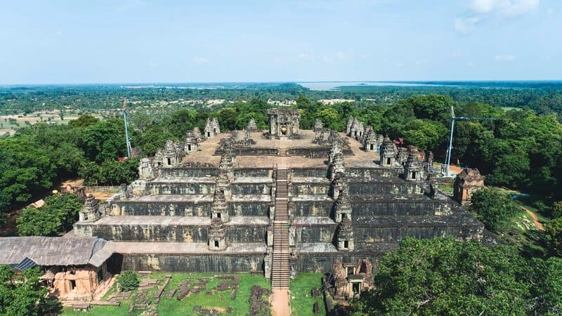 Hoàng hôn Phnom Bakheng: Huyền bí & lộng lẫy.