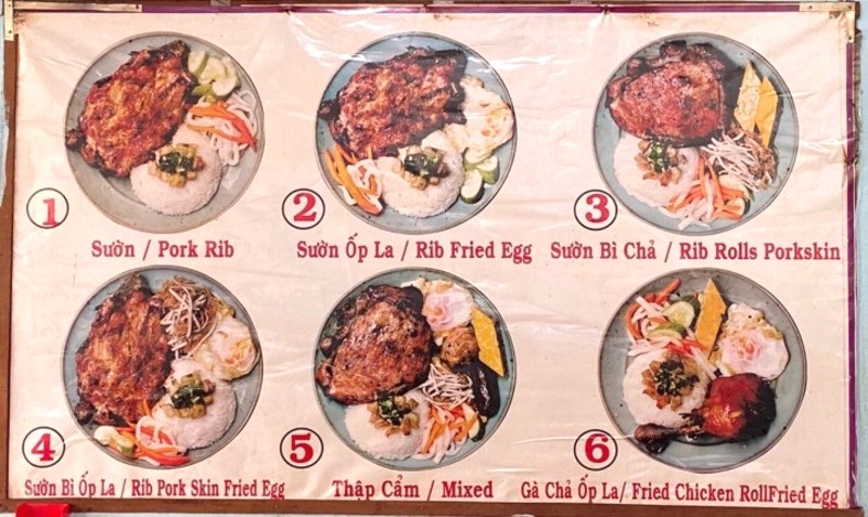 Menu quán to, rõ ràng, dễ đọc (Ảnh: Huỳnh Phong)