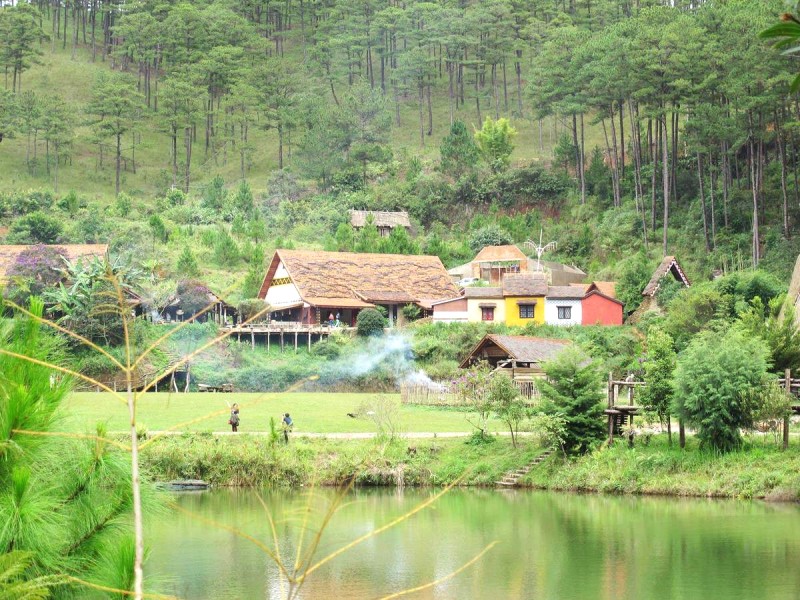 Thung lũng thơ mộng dưới chân Langbiang.