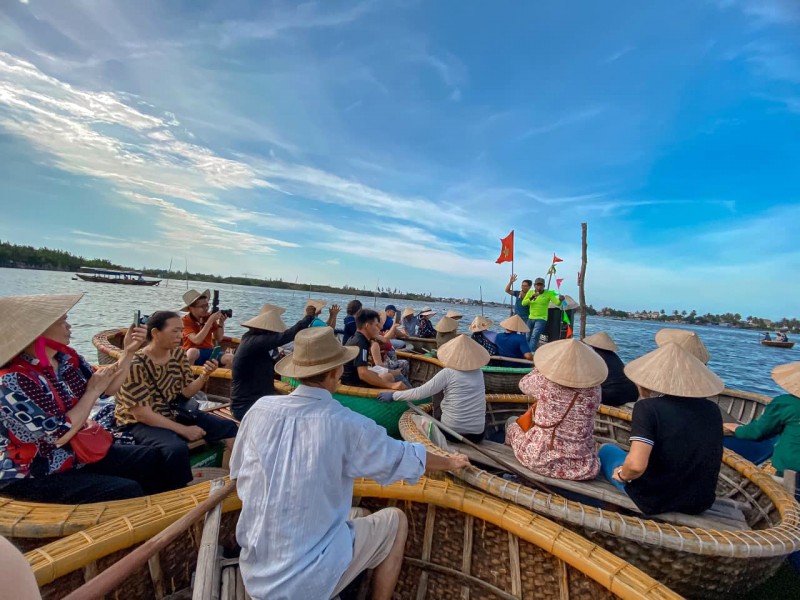 Thời tiết đẹp, lý tưởng cho các hoạt động ngoài trời. (Ảnh: Say Hello Vietnam)