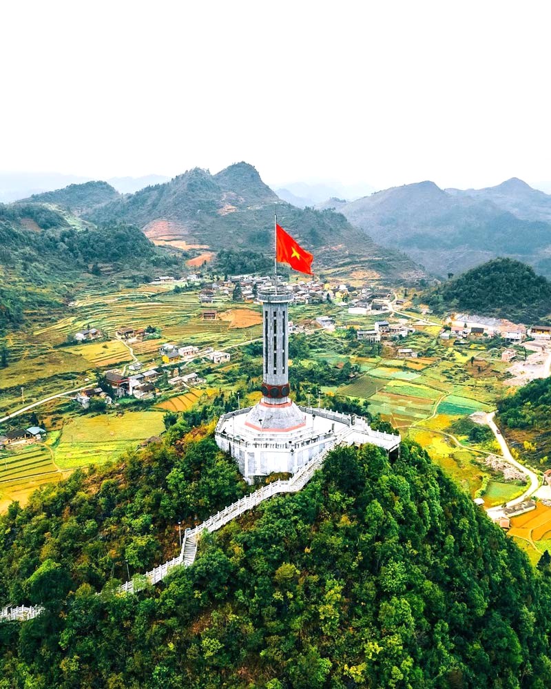 Cột cờ Lũng Cú, Hà Giang (Ảnh: vnexpress)