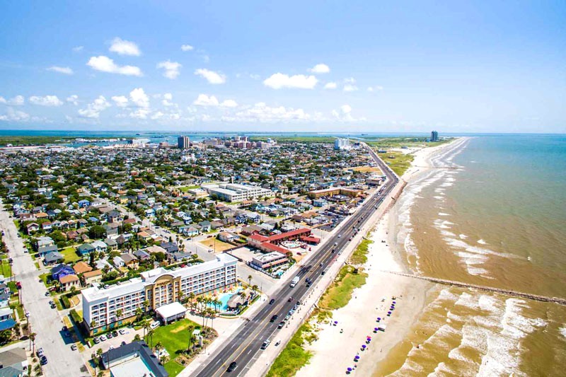 Bờ biển đẹp mê hồn tại đảo Galveston. (Ảnh: travelandleisure)