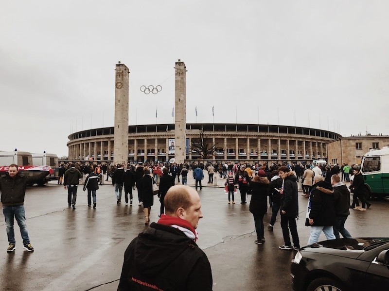 Sân vận động Olympiastadion Berlin, sân nhà của Hertha BSC, được UEFA lựa chọn là một trong 10 sân tổ chức Euro 2024. (184 ký tự)