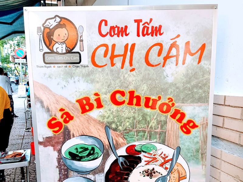 Quán Cơm Tấm Chị Cám: Dễ thương & sáng tạo!