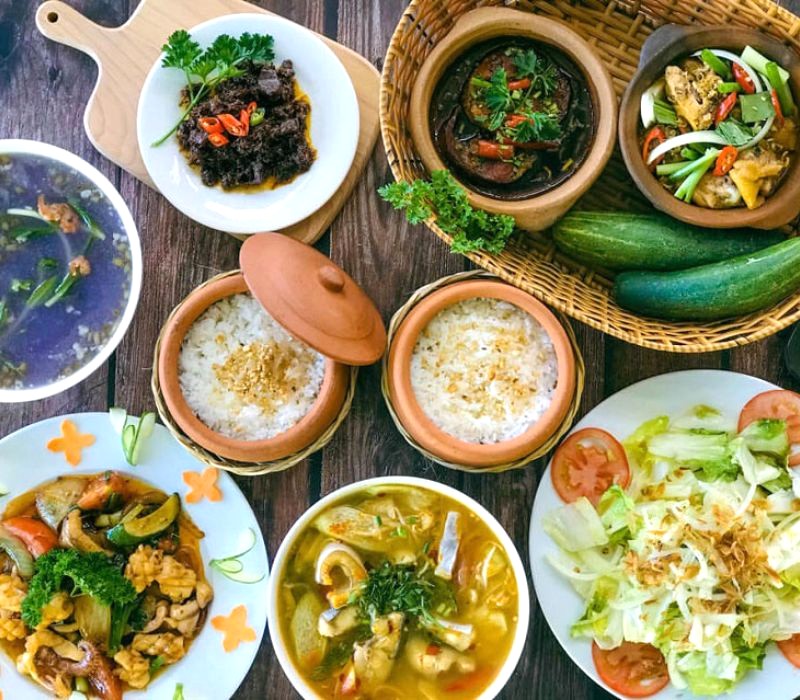 Cơm niêu Hoa Sữa Vũng Tàu: Hương vị Nam Bộ. (Ảnh: Foody)