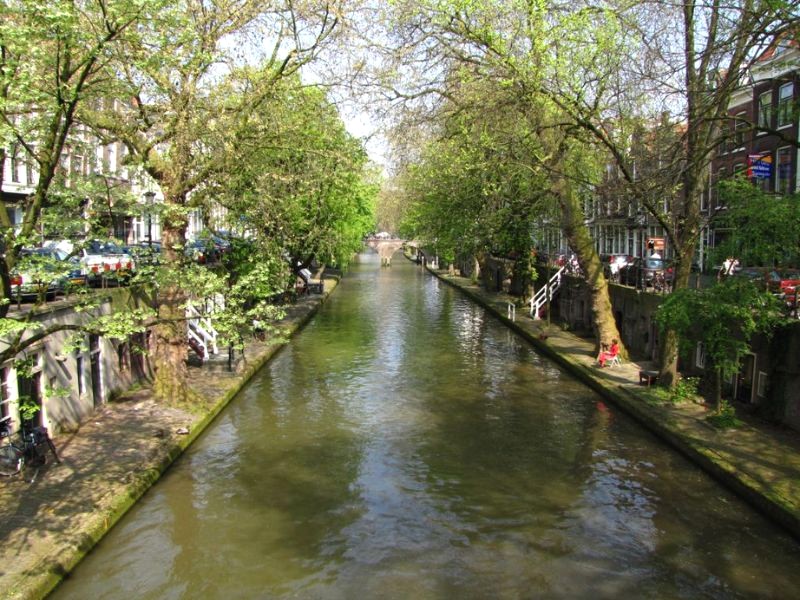 Kênh cổ The Oudegracht thơ mộng (Ảnh: Wikipedia)