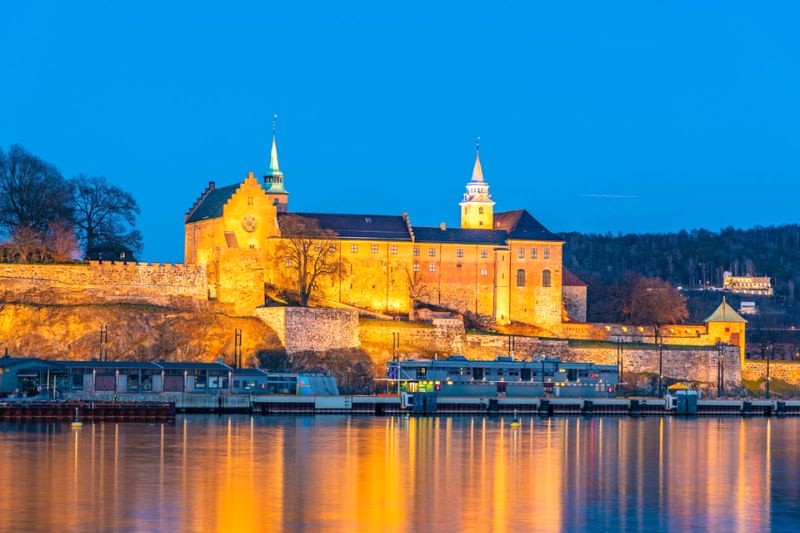 Lâu đài Akershus, ban đầu là pháo đài bảo vệ Oslo, nay là nơi ở của Hoàng gia Na Uy. (Ảnh: lifeinnorway)