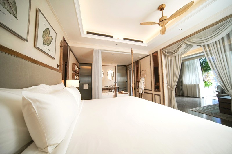 Signature Suite sang trọng, đầy đủ tiện nghi hiện đại.