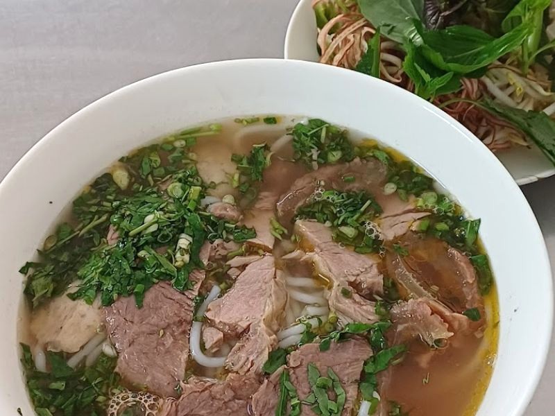 Bún bò Huế O Cúc - Tp. SG.