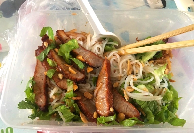 Thịt nướng to, đậm vị (Ảnh: foody)