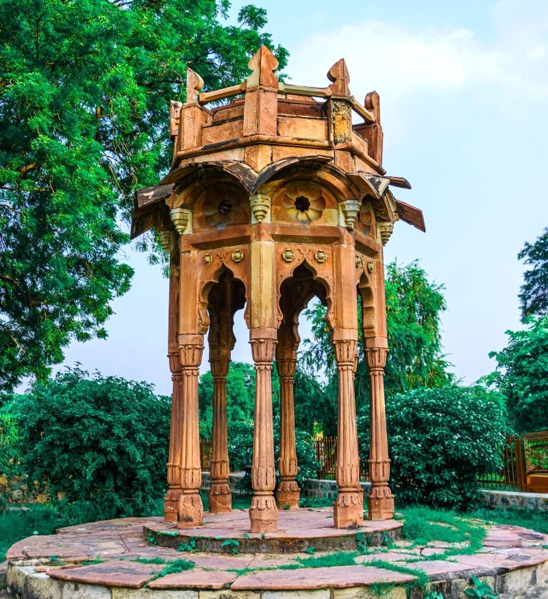 Smiths Folly, một phần quan trọng của Qutub Minar. (Ảnh: Ankur Bagai)