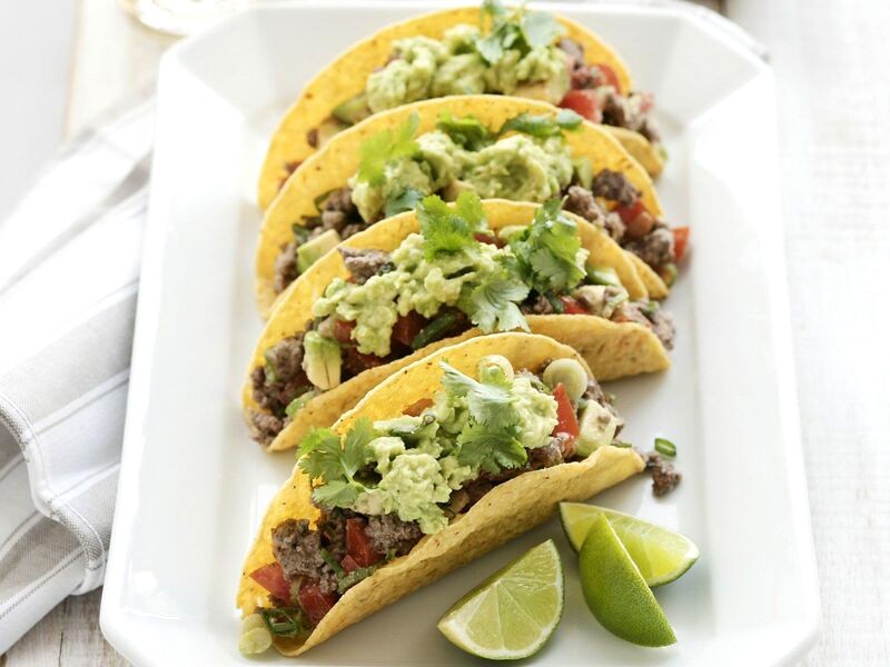 Thưởng thức với bánh Tacos cho phong cách Mexico đích thực. (76 ký tự)