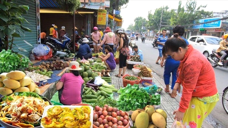 Chợ An Hội (Gò Vấp), còn được gọi là Chợ Chiều, thu hút nhiều tín đồ mua sắm.