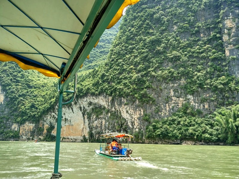 Trải nghiệm ấn tượng trên dòng Lệ Giang: Đi bè tre từ Yangdi đến Xingping! (Ảnh: Tienyung Chen)