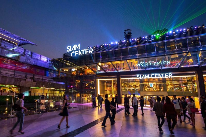 Siam Center: thiên đường mua sắm hàng hiệu quốc tế. (97 ký tự)