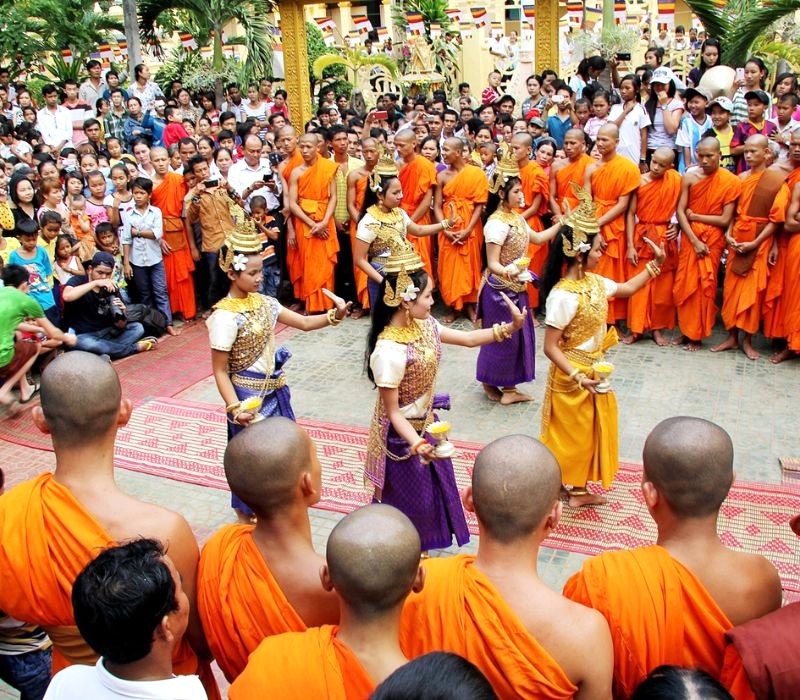 Tưng bừng Tết Choul Chnam Thmey (Ảnh: Lao động)