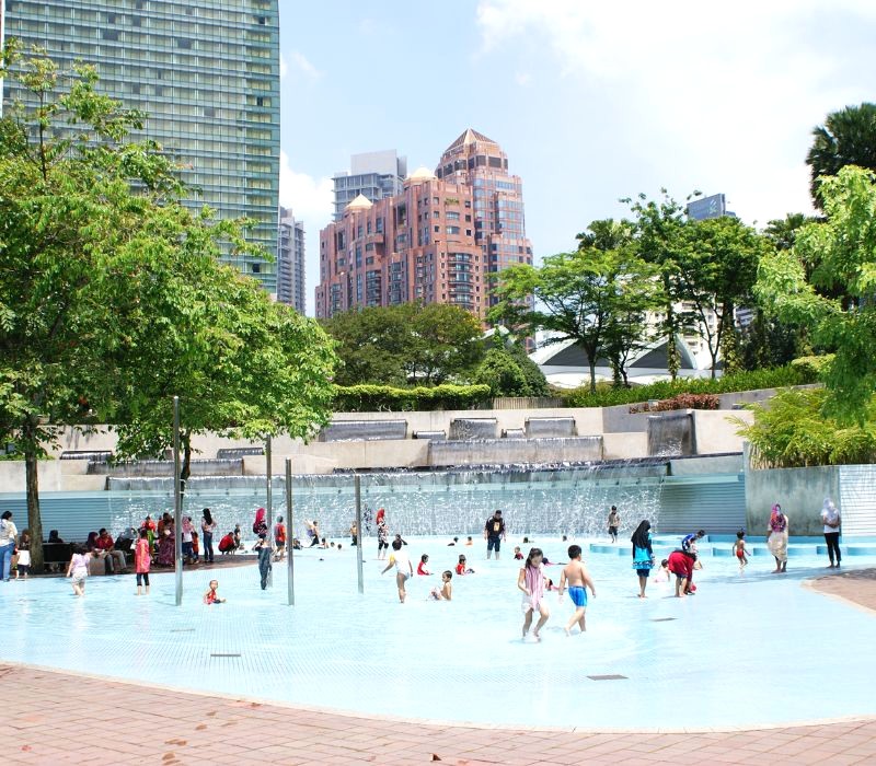 KLCC Park: Không gian vui chơi lý tưởng cho mọi người. (Ảnh: Time Out)