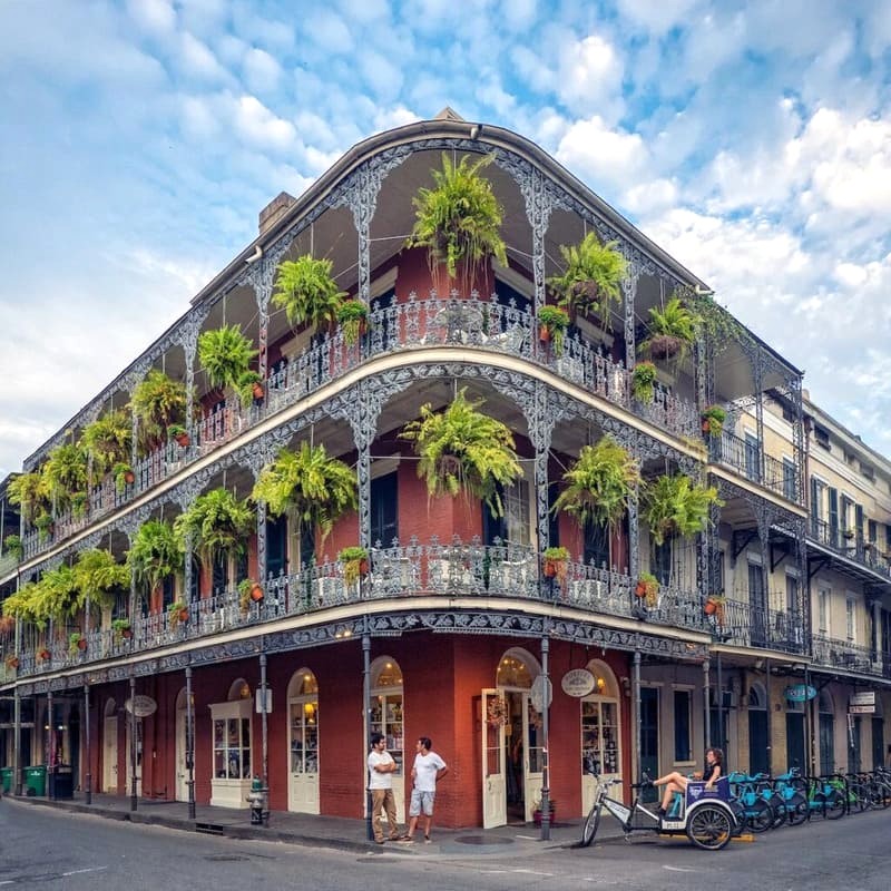 New Orleans, thành phố quyến rũ ở Louisiana, nổi tiếng với nét đẹp cổ kính và độc đáo.