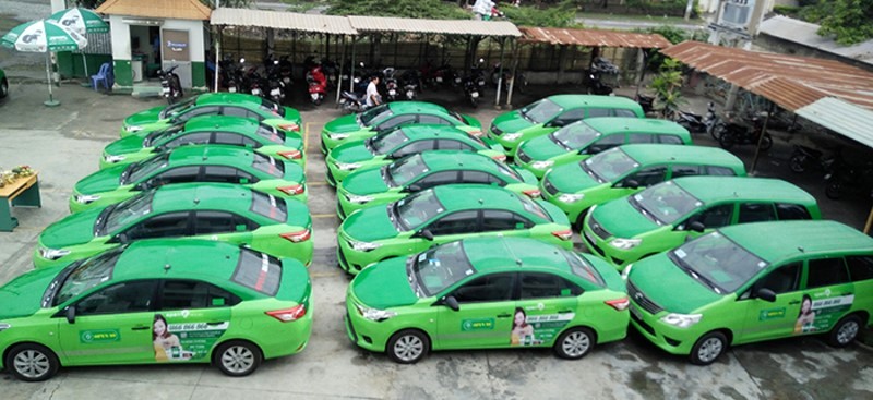 Taxi Mai Linh: Thương hiệu taxi quốc dân nổi tiếng.