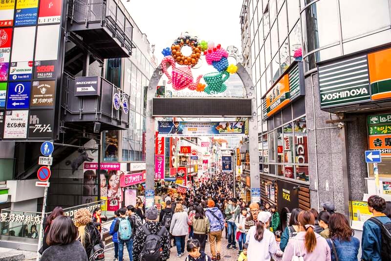 Harajuku: Thiên đường thời trang cho giới trẻ.  (82 ký tự)