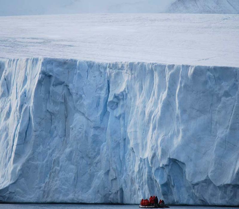 Băng khổng lồ Franz Josef Land - Ảnh: eclipsetravel