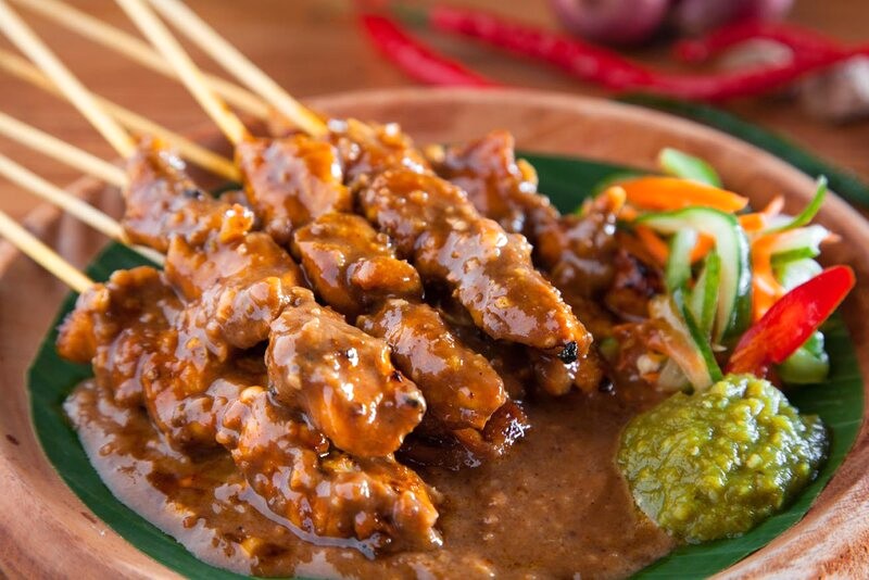 Sate Ayam, gà xiên nướng, là món phổ biến nhất ở Indonesia (Ảnh: indoindians)