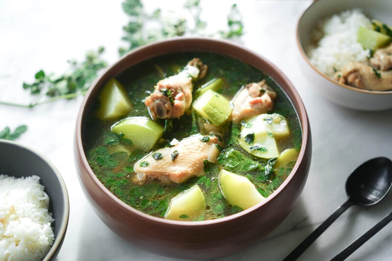 Tinola thơm nồng gừng, dậy vị nước mắm (Ảnh: hungryhuy).