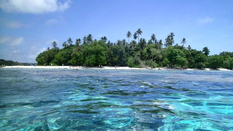 Nước biển xanh trong vắt bao quanh Papua Indonesia vào mùa nắng. (Ảnh: Tripadvisor)