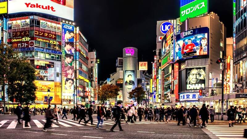 Shibuya nhộn nhịp về đêm. (Ảnh: Getty Images)