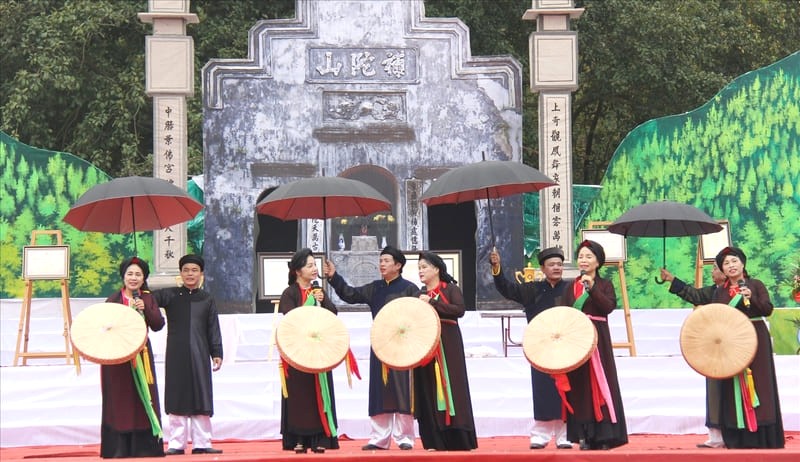 Dân ca Quan họ, hồn cốt Kinh Bắc, in dấu trong tâm hồn người dân Bắc Bộ. (Ảnh: baodantoc)