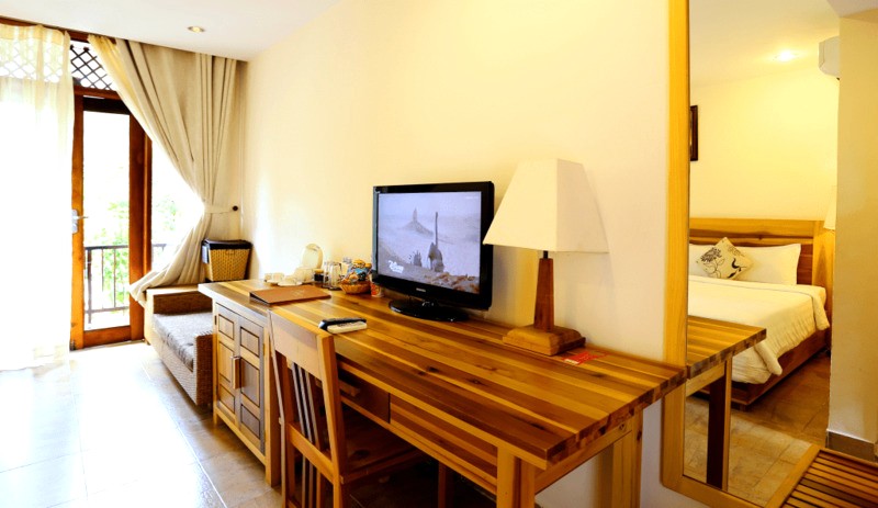 Phòng Standard Villa rộng 40m², mang đến sự sang trọng tại Aniise Villa Resort.